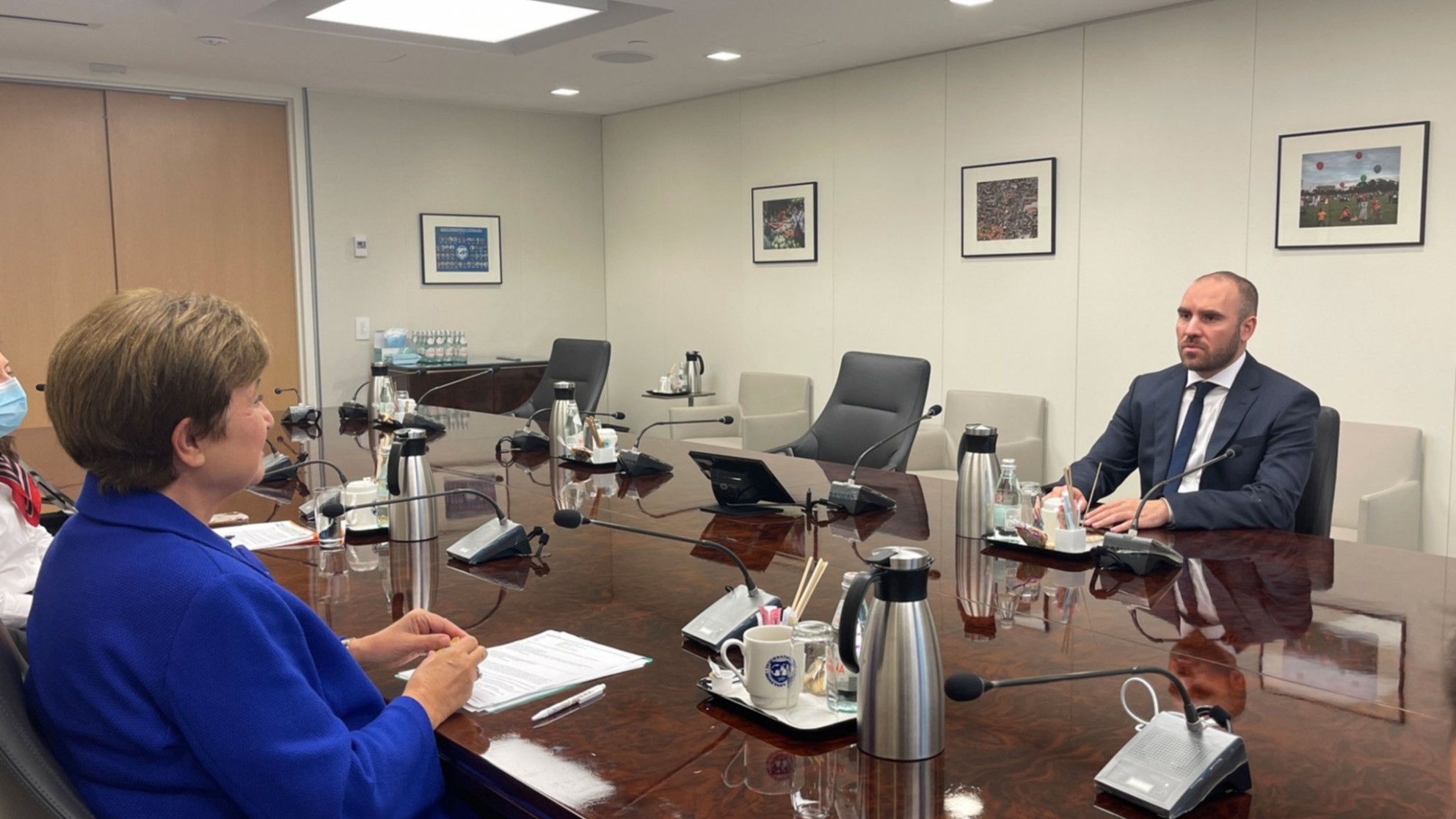 Satisfacción de Guzmán por la reunión con Georgieva para “avanzar” en resolver el tema deuda